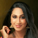 Anjali Ameer als 