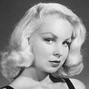 Joi Lansing als Model