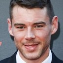 Brian J. Smith als Ben