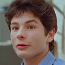 Ross O'Donovan als Angus Mullens