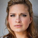 Josephine Schmidt als Mia Maschke