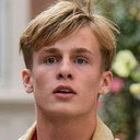 Frode Emil Bilde Rønsholt als Oscar