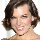 Milla Jovovich als Katinka