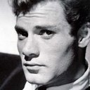 Christian Marquand als Paul