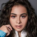 Sahila Hisyam als Farah