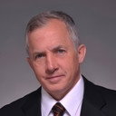 Richard Dagenais als News Anchor