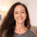 מיכל קלמן גבעון als Sara
