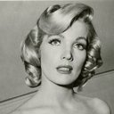 Juli Reding als Cigarette Girl (uncredited)
