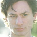 Andrew Mullan als Finn
