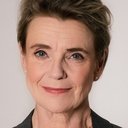 Stina Ekblad als Agnes von Krusenstjerna