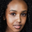 Ebada Hassan als Yasmin
