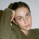 Claire Banse als Adult Sonya