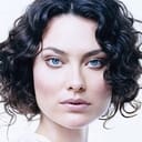 Shalom Harlow als Joan