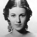 Elizabeth Young als Ebba