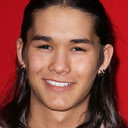 Booboo Stewart als Luca Ryusaki