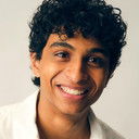 Aryan Simhadri als Walter