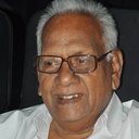 V. S. Raghavan als Seenu/Raghu and Maya's Grandfather