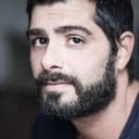 Sébastien Magne als José