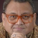 Kunal Vijaykar als Cadbury (Butler)