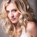 Aubrey Arnason als Ashley Noon