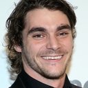 RJ Mitte als Mike