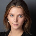 Cara Steele als Millie