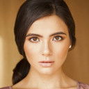 Arienne Mandi als Francesca "Franki" Murray