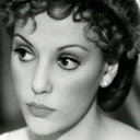 Anne Létourneau als Mrs. Bouchard Dupont-Lévis