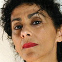 Angélique Ionatos als Narrator (voice)