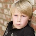 Blake Michael Bryan als Charlie