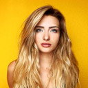 Kirsten Collins als Blue