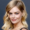 Samara Weaving als Laura Crane