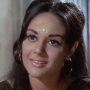 Alka als Preeti's Mother