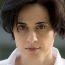 Annalisa Insardà als Lorenza Carbone