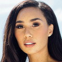 Eva Marisol Gutowski als Janey