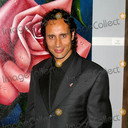 Jesus Nebot als Coffee House Waiter