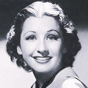 Patricia Wilder als Flossie