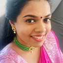 Anupama Somanadhan als Pushpa