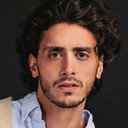 Antonio Cipriano als John Logan