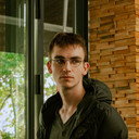 Florian Saramon als TOM