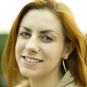 Hannah Grace als Stephanie