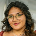 Lizette Nava, Props