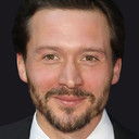David Oakes als Justin