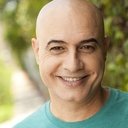 Joey Naber als GreenPeace Worker (voice)