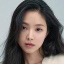 손나은 als Min-jeong