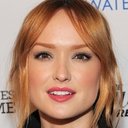 Kaylee DeFer als Des