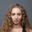 Andréa Deronzier als Chloé