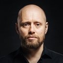 Aksel Hennie als Alex Vogel