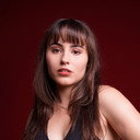 Florencia Dufou als Nía