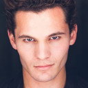 Justin Arnold als Tristan